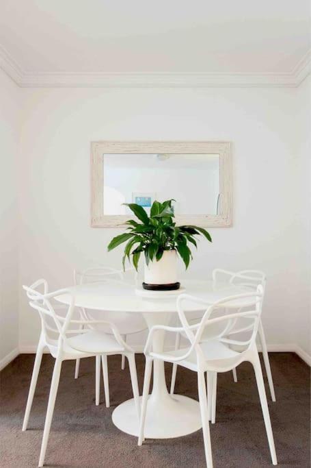 Harbourside Style, 2 Bed, A/C, Pool -Elizabeth Bay Apartman Sydney Kültér fotó