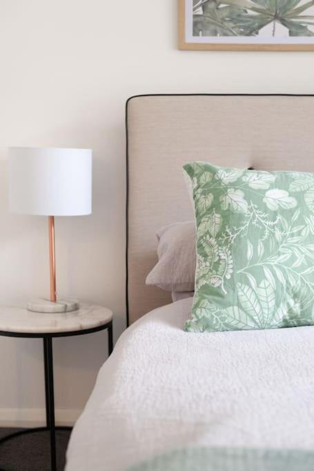 Harbourside Style, 2 Bed, A/C, Pool -Elizabeth Bay Apartman Sydney Kültér fotó